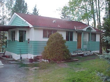 1962, 3 bedroom bungalow with full basement