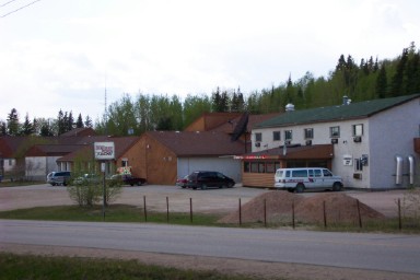 Diamond Willow Inn Lodge, Snow Lake Manitoba